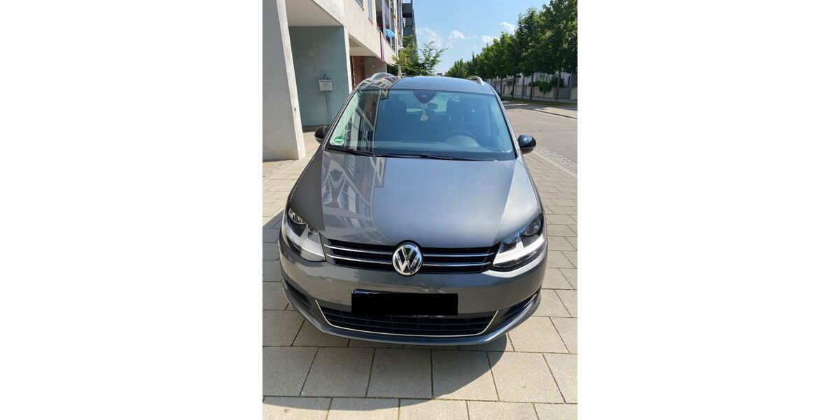 VW Sharan 45.000 km 28.100 &euro; München 81829