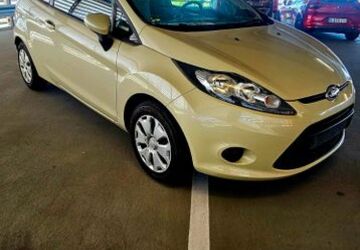 Ford Fiesta 238.700 km 2.400 &euro; MÜNCHEN 80997