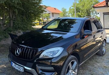 Mercedes-Benz ML 350 306.000 km 13.000 &euro; München 81375