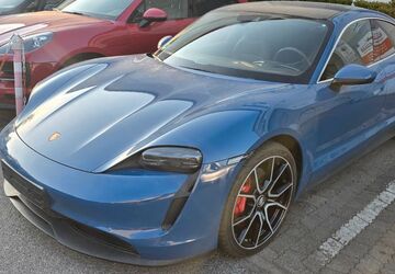 Porsche Taycan 36.300 km 68.555 &euro; München 80689