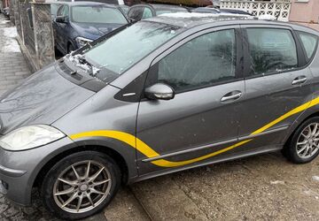 Mercedes-Benz A 180 208.000 km 1.980 &euro; München 81827