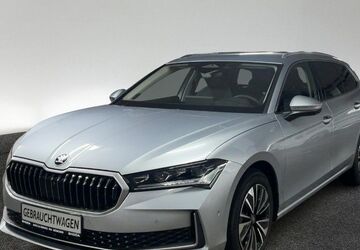 Skoda Superb 12.500 km 41.960 &euro; München 80687