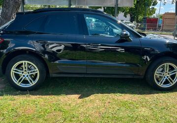 Porsche Macan 268.000 km 23.900 &euro; München 81243
