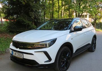 Opel Grandland (X) 43.500 km 21.900 &euro; München 80339