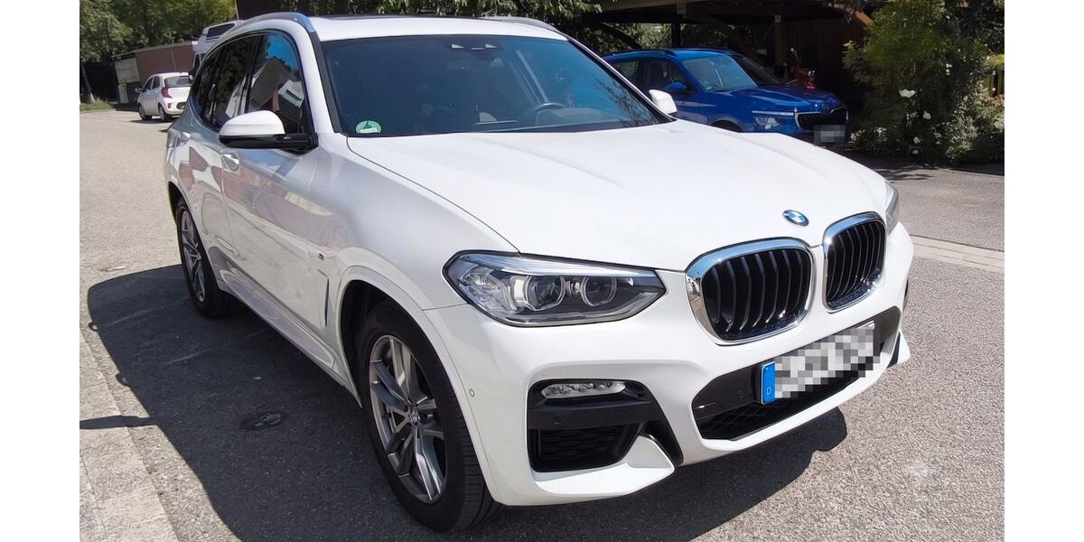 BMW X3 62.000 km 34.800 &euro; München 81739