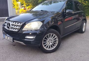 Mercedes-Benz ML 450 388.000 km 6.790 &euro; München 81671