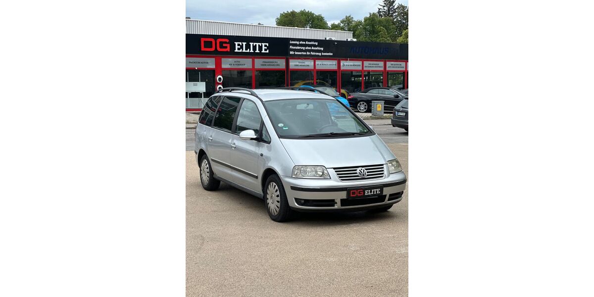 VW Sharan 290.000 km 2.399 &euro; München 81825