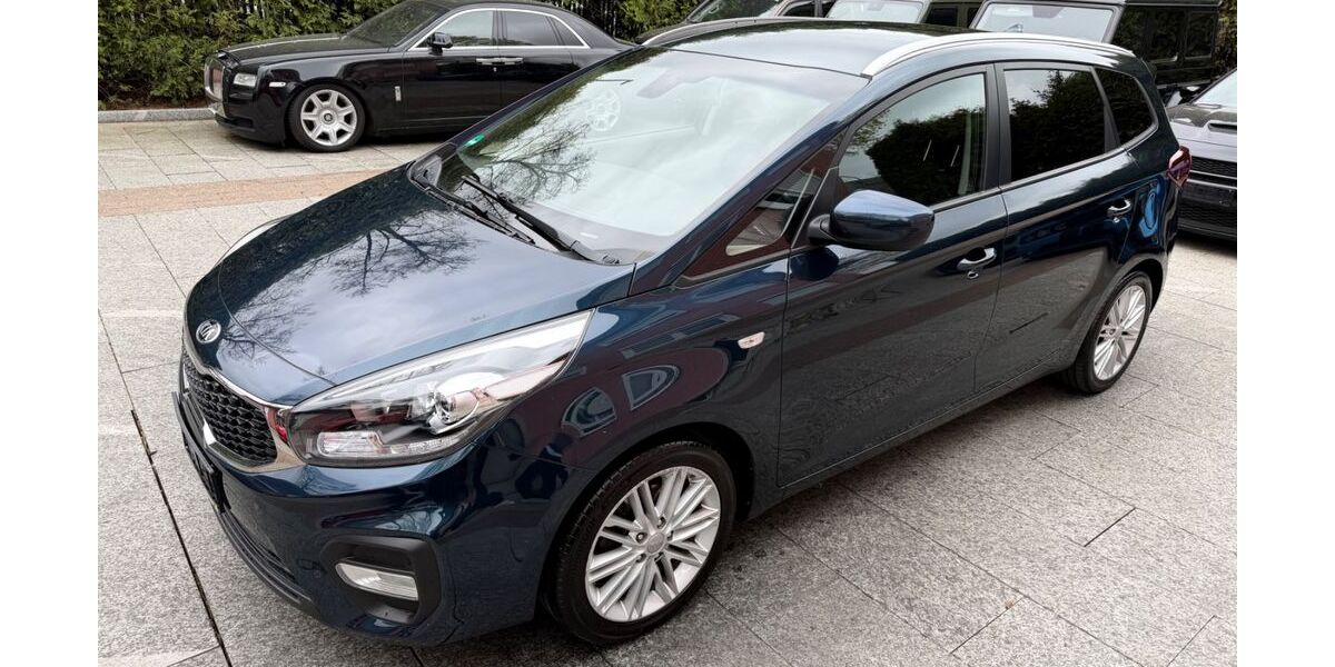 Kia Carens 190.000 km 6.980 &euro; München 81827