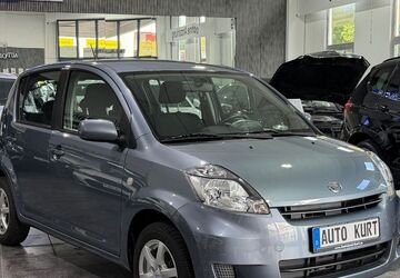 Daihatsu Sirion 95.266 km 3.950 &euro; München 81829