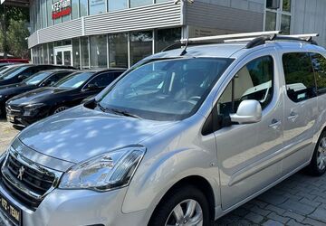 Peugeot Partner 76.213 km 13.880 &euro; München - Trudering 81827