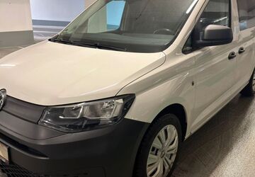 VW Caddy Maxi 111.869 km 15.999 &euro; München 81825