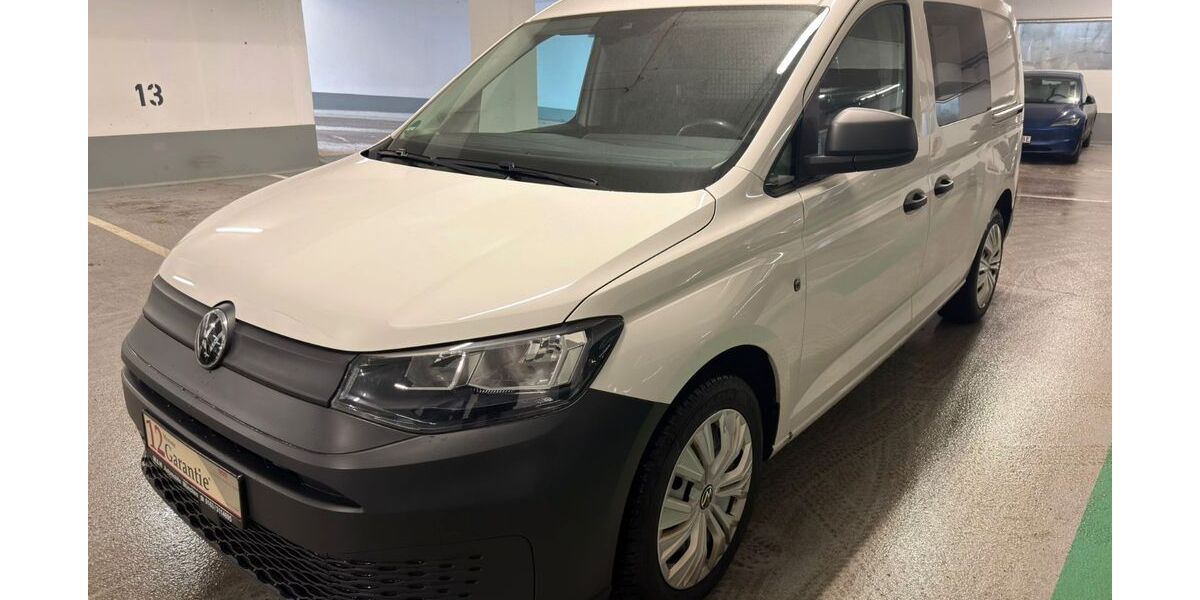 VW Caddy Maxi 111.869 km 15.999 &euro; München 81825