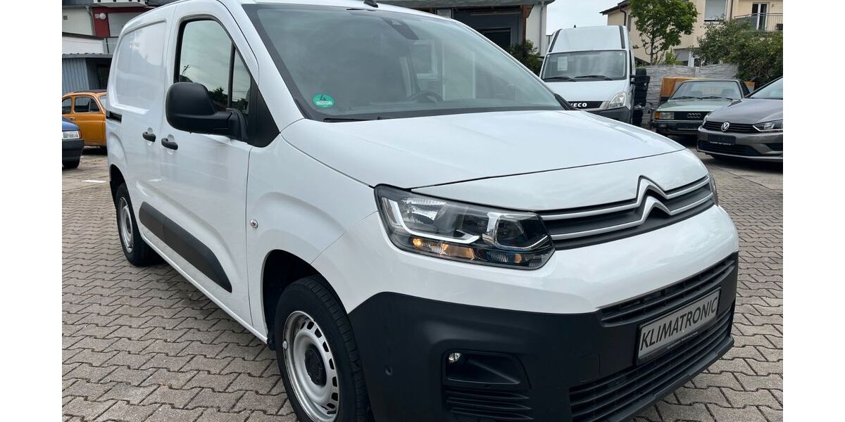 Citroen Berlingo 100.000 km 10.990 &euro; München 81825