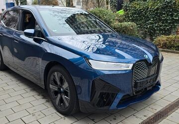 BMW iX 23.500 km 45.499 &euro; München 80689