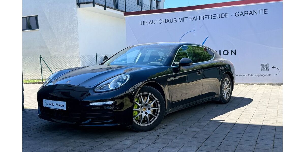 Porsche Panamera 111.000 km 27.700 &euro; München 81825