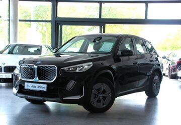 BMW iX1 10.054 km 34.690 &euro; München 81825