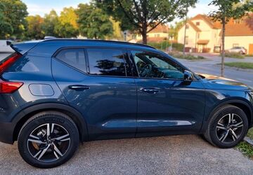 Volvo XC40 8.000 km 40.200 &euro; München 81379