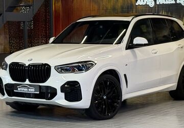 BMW X5 29.900 km 57.900 &euro; München 81829