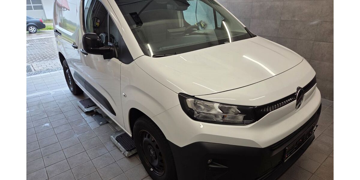 Citroen Berlingo 35.600 km 19.990 &euro; Hohenbrunn 85662