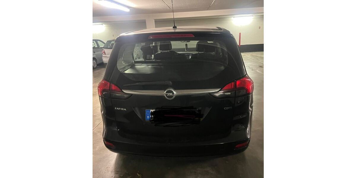 Opel Zafira Tourer 121.321 km 11.700 &euro; München 81477