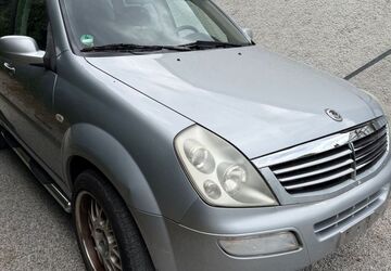 SsangYong REXTON 110.000 km 4.900 &euro; München 81827