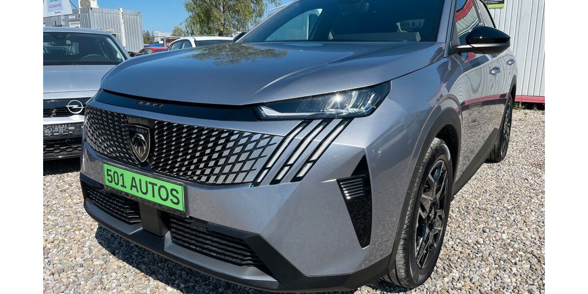 Peugeot 3008 5.711 km 29.890 &euro; München 81829