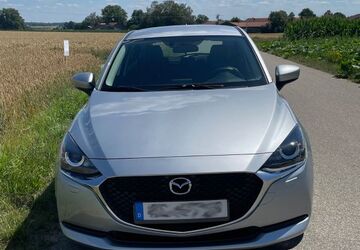 Mazda 2 2.674 km 14.400 &euro; Neuching 85467