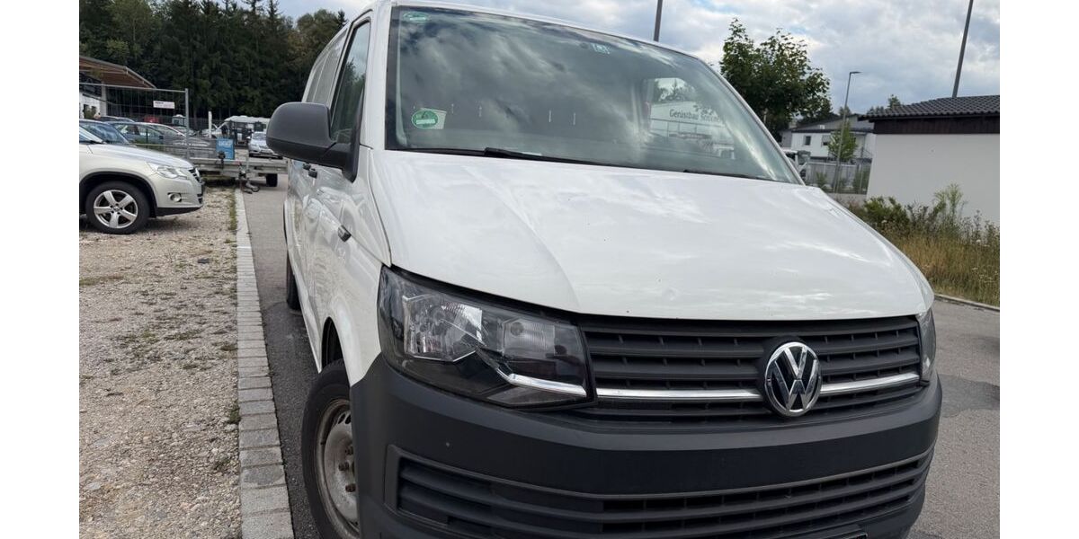 VW T6 Transporter 345.896 km 4.350 &euro; Puchheim 82178
