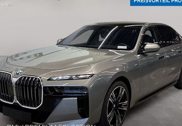 BMW i7 5.297 km 110.495 &euro; München 80939