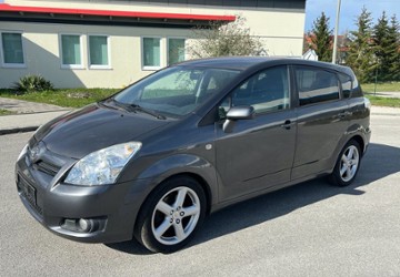 Toyota Corolla Verso 207.000 km 3.990 &euro; München 81479