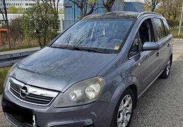 Opel Zafira 202.000 km 3.300 &euro; München 81243