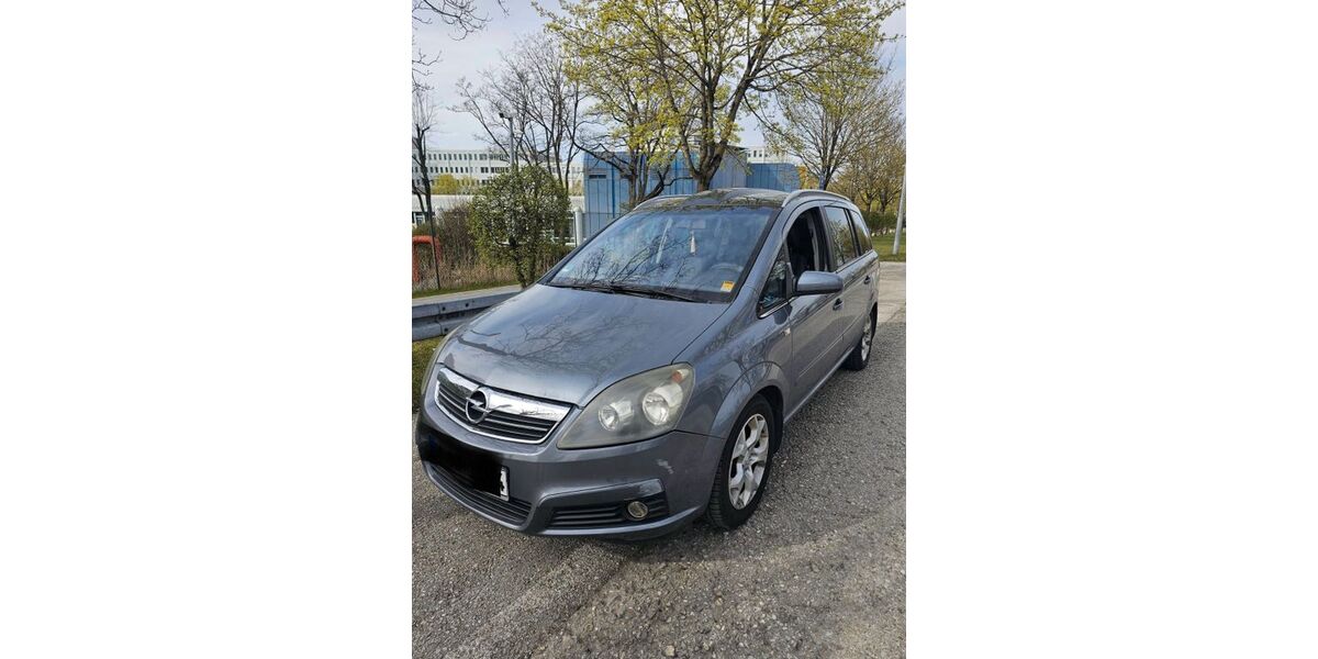 Opel Zafira 202.000 km 3.300 &euro; München 81243