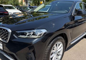 BMW X4 91.863 km 32.900 &euro; München 81243