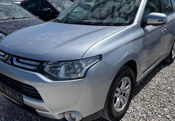 Mitsubishi Outlander 120.000 km 5.900 &euro; München 81829