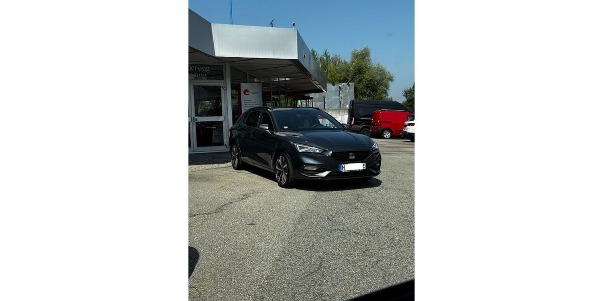 Seat Leon 73.500 km 21.900 &euro; München 80804