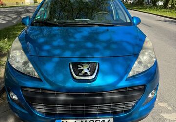 Peugeot 207 108.000 km 5.500 &euro; München 81735