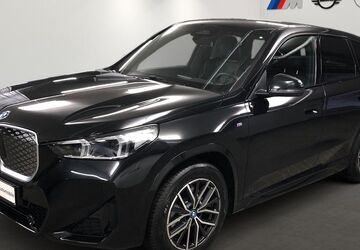 BMW iX1 8.385 km 48.990 &euro; München 80687