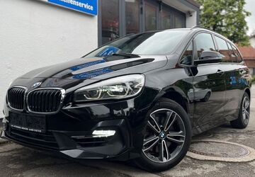 BMW 218 138.000 km 11.999 &euro; München 81245