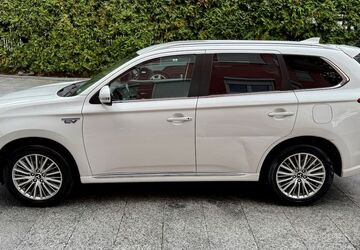 Mitsubishi Outlander 138.000 km 13.980 &euro; München 81827