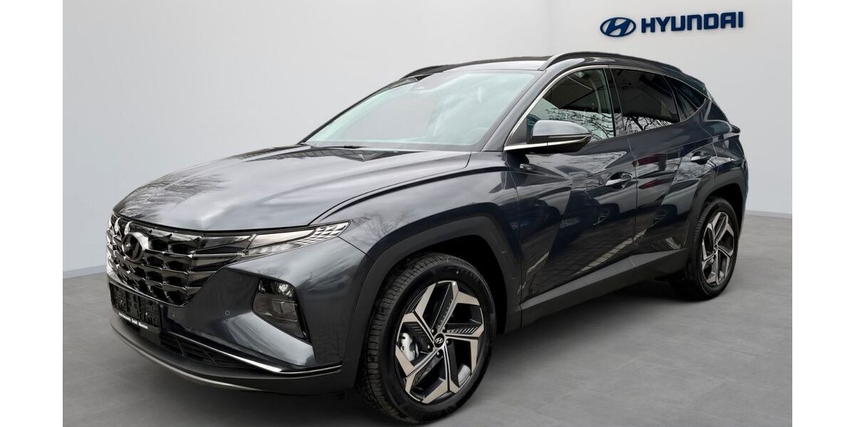 Hyundai TUCSON 6.000 km 34.980 &euro; München 81825