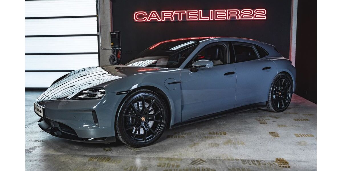 Porsche Taycan 6.080 km 139.900 &euro; München 81829