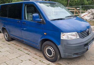 VW T5 Transporter 250.600 km 3.499 &euro; München 80937