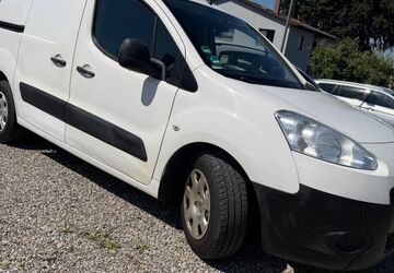 Peugeot Partner 156.932 km 3.999 &euro; Puchheim 82178