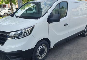 Renault Trafic 88.000 km 17.900 &euro; München 81825