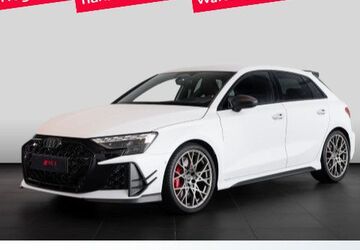 Audi RS3 2.000 km 109.990 &euro; München 81825