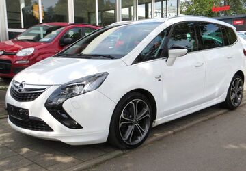Opel Zafira Tourer 205.400 km 5.799 &euro; München 81825