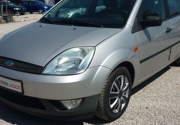 Ford Fiesta 125.000 km 1.850 &euro; München 81829