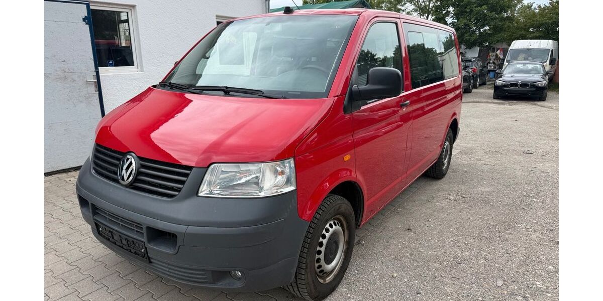 VW T5 Transporter 148.000 km 8.200 &euro; München 81737