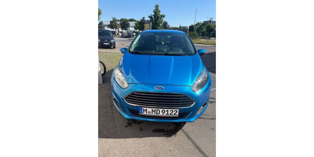 Ford Fiesta 178.300 km 5.000 &euro; München 81245