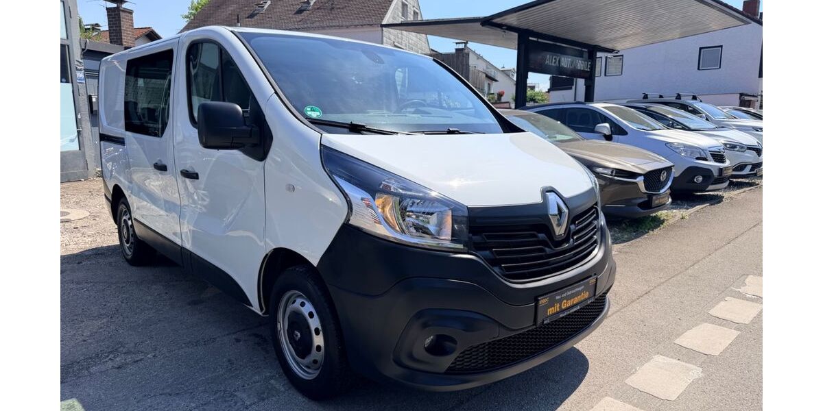 Renault Trafic 175.000 km 7.999 &euro; München 81825
